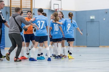 Bild 221 - C-Juniorinnen 2 Loewinnen Cup